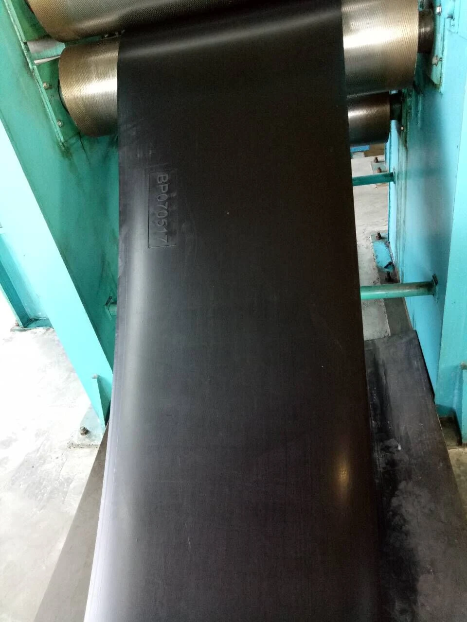 800/4 High Strength Ep/Nn/High Temperature/Fire Resistant Transmission Industrial Rubber Conveyor Belting Belt